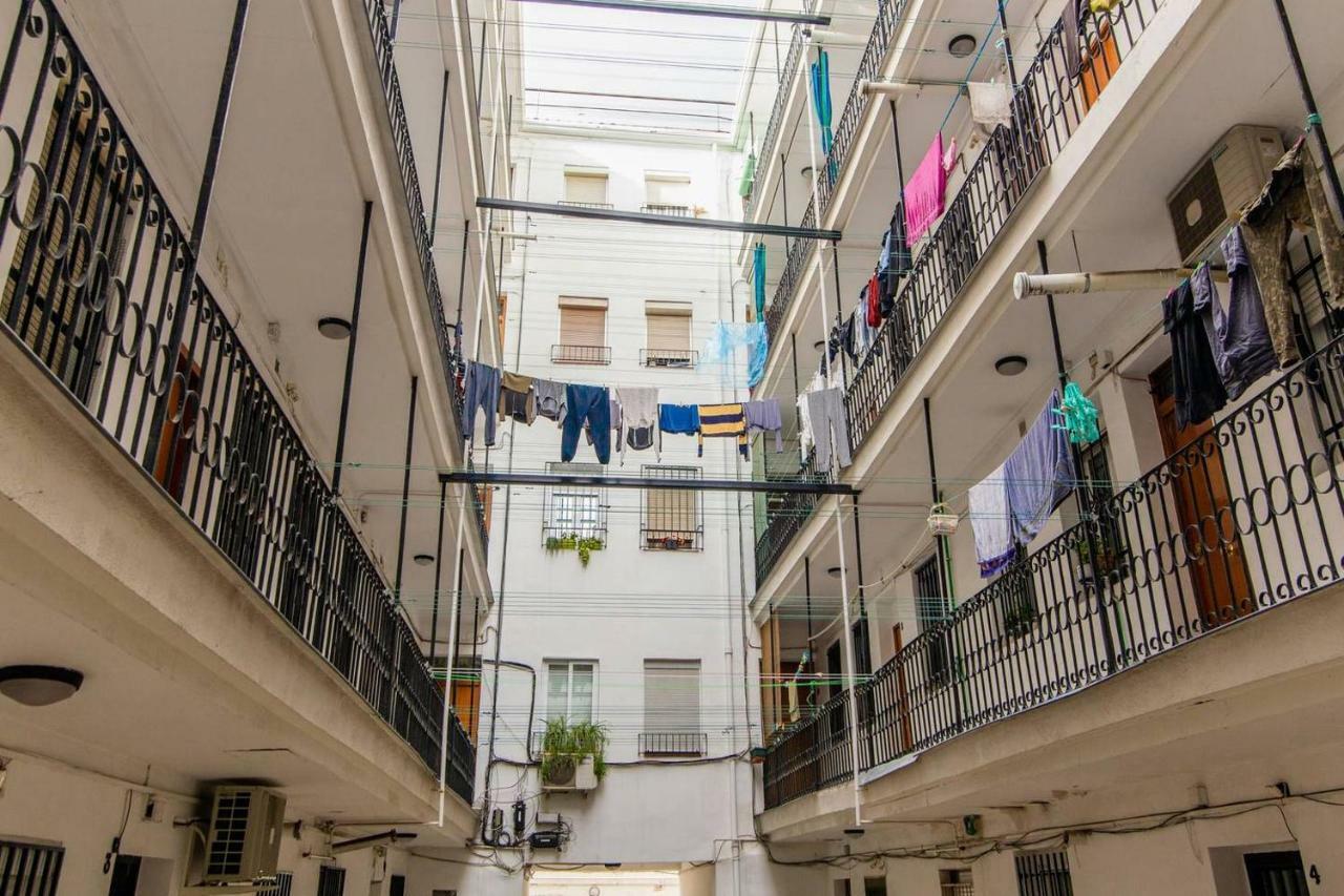 Appartement Cozy And Modern For 4 In *